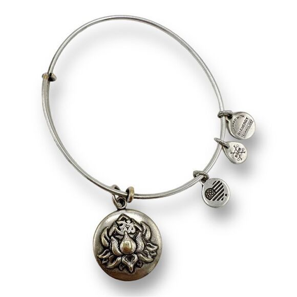 Alex and Ani Lotus Peace Petals charm bracelet adjustable Bangle boho - Picture 1 of 8